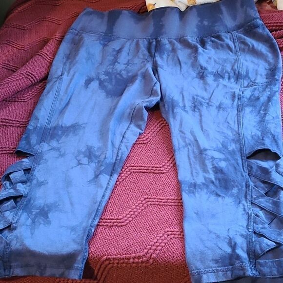 Livi active Capris leggings - Picture 1 of 5